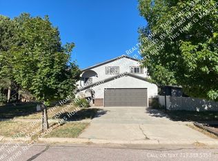 930 Panorama Dr, Colorado Springs, CO 80904