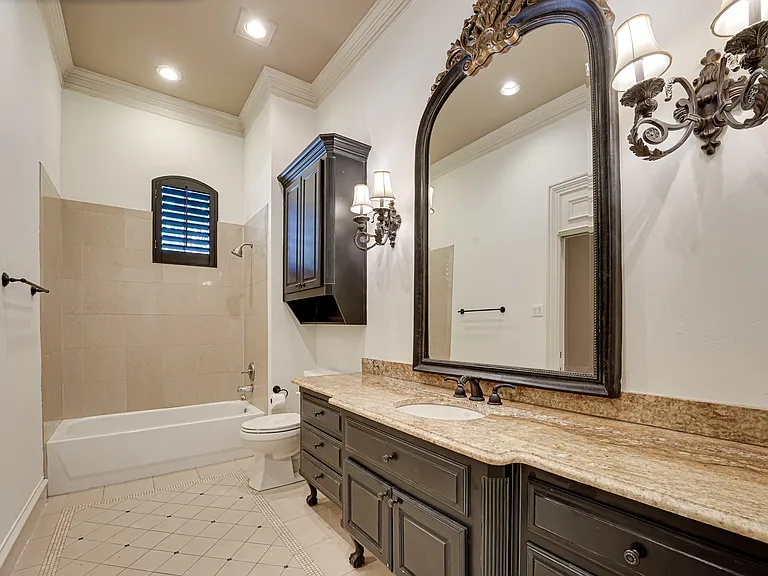 5004 Castle Creek Ct — Photo 27
