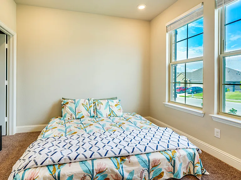 707 Gatecrest Dr — Photo 15