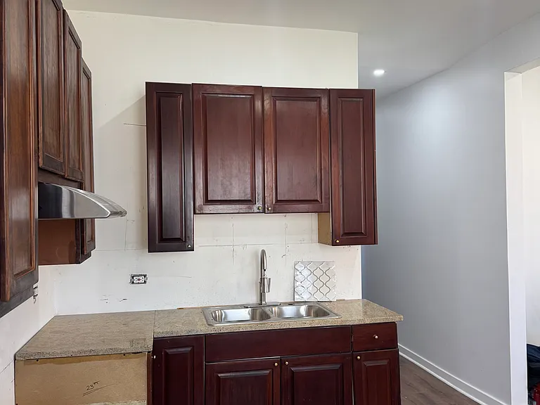 1540 W Garfield Blvd #1 — Photo 12