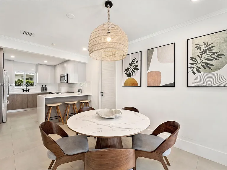 45 Palermo Ave — Photo 8