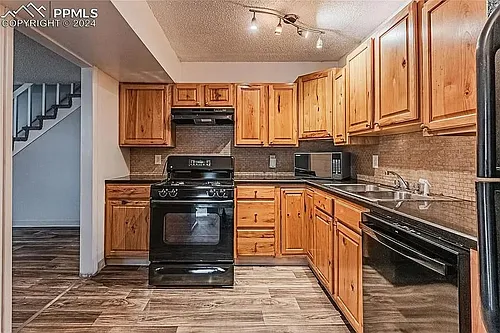 2997 E Fountain Blvd Photo 1