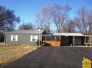 511 W 4th St, Appleton City, MO 64724