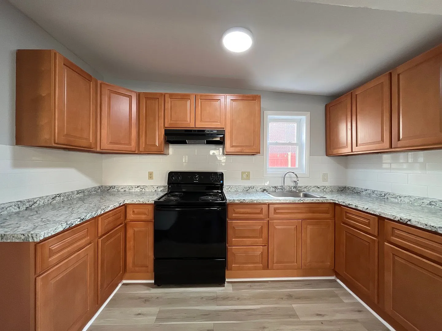 120-122 S 2nd Street — Photo 4