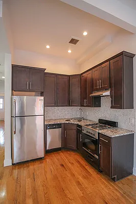 Rented by Rental Solutions Inc | media 22