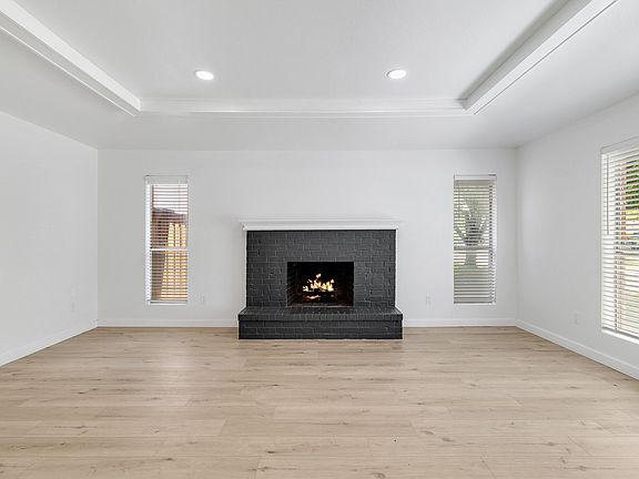 3rd image of 3352 Lanarc Dr