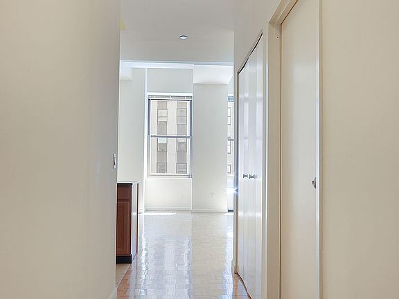 5th image of 85 John St APT 12E