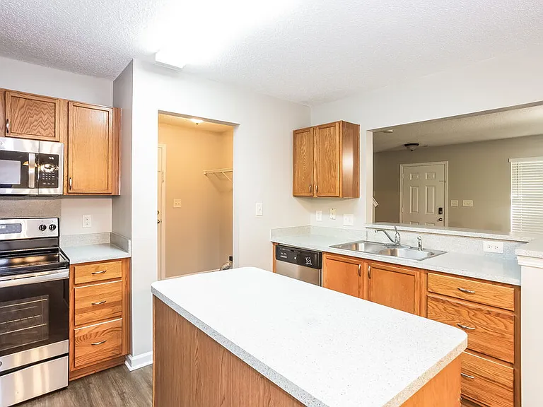 11619 Stewarts Crossing Dr — Photo 8