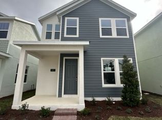 427 Scotsmans Pl, Debary, FL 32713