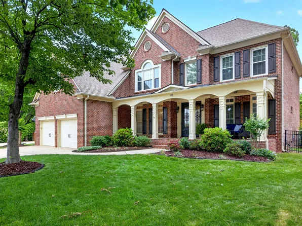 100 Chadmore Dr, Cary, NC 27518