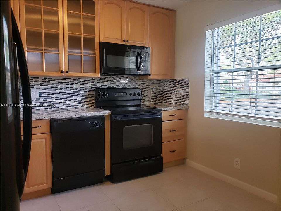 2nd image of 1494 Springside Dr