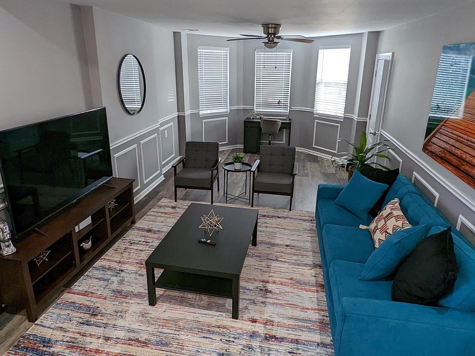 Living Room with Queen size sleeper sofa