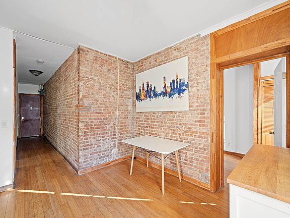 3rd image of 402 E 69th St APT 11