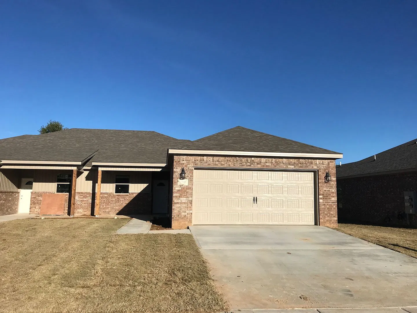 212 Alder Street — Photo 1