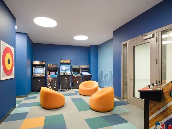 205 East 92nd Street image 11 of 19