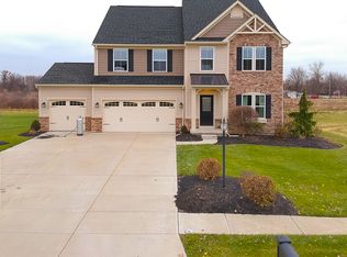 36030 Harbor Dr, North Ridgeville, OH 44039