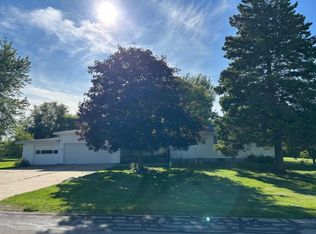 687 S Silver St, Bad Axe, MI 48413