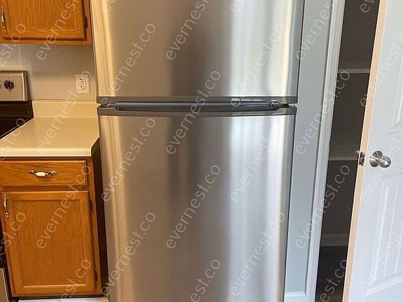 5th image of 108 Meadow Ct