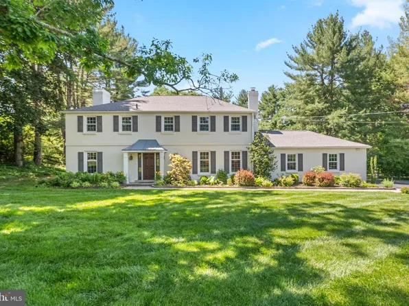 179 Ladderback Ln, Devon, PA 19333