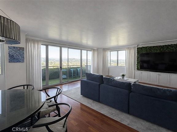 5th image of 865 Comstock Ave APT 16A