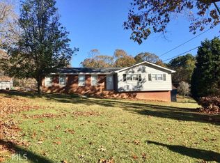 835 Circle Ct, Woodstock, GA 30189