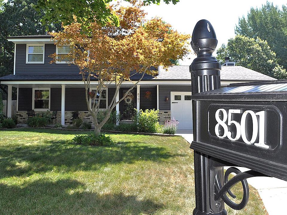 1st image of 8501 W Cascade Oaks COURT