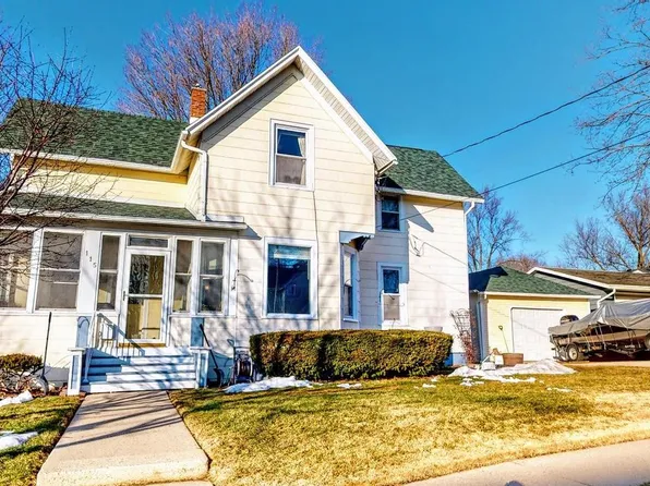 115 East Ogden STREET, Jefferson, WI 53549