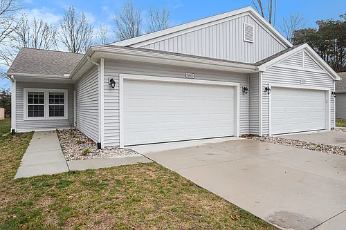 15903 Cedar St Photo 1