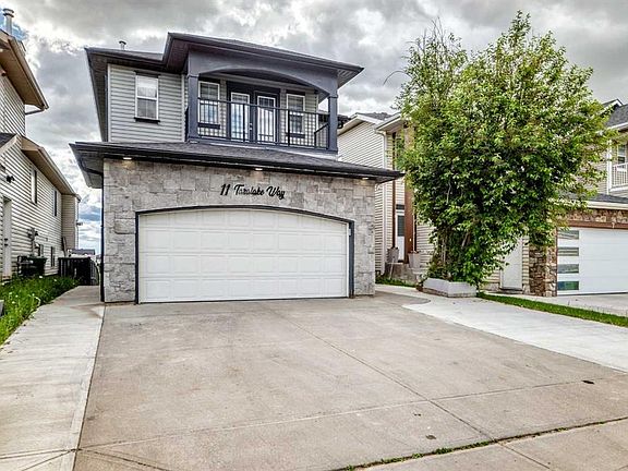 2nd image of 11 E Taralake Way NE