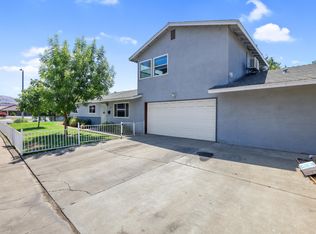 307 Orangewood Dr, Woodlake, CA 93286