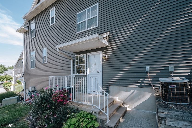 1st image of 20 S Midland Ave