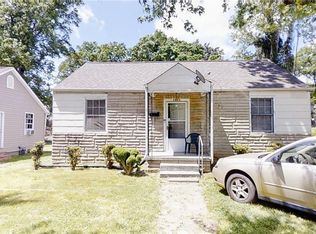 2832 Ivy Ave, Winston Salem, NC 27105