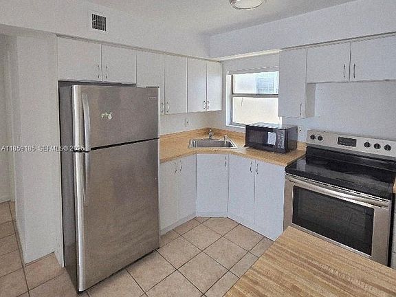 3rd image of 609 Euclid Ave APT 7