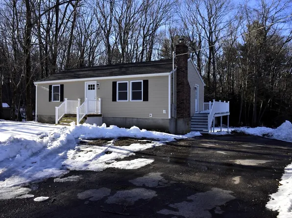 36 Old Southbridge Rd, Oxford, MA 01540