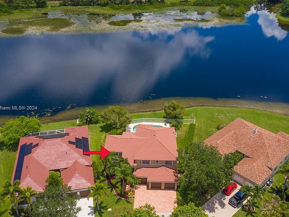5th image of 766 Heritage Dr