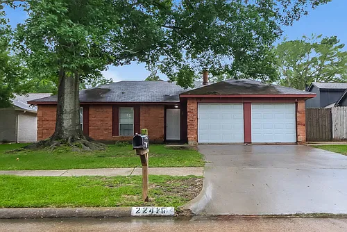 22415 Millgate Dr Photo 1