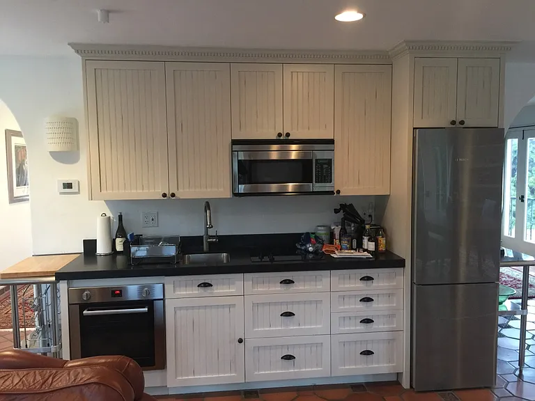 481 N Santa Cruz Ave — Photo 2