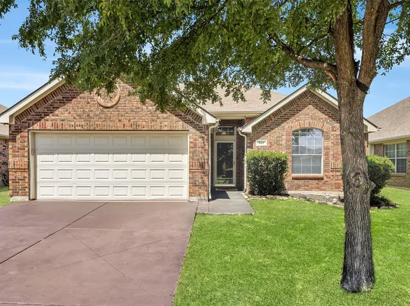 821 Austin Ln, Lavon, TX 75166