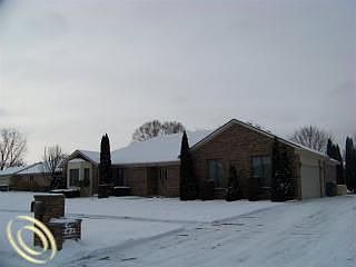 3rd image of 46707 Lakepoint Ct