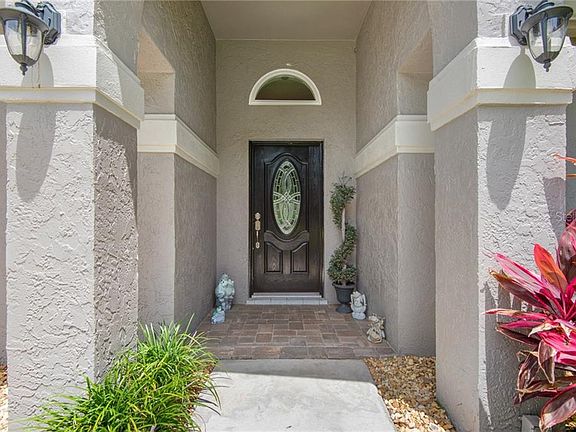 3rd image of 14105 Ashburn Pl