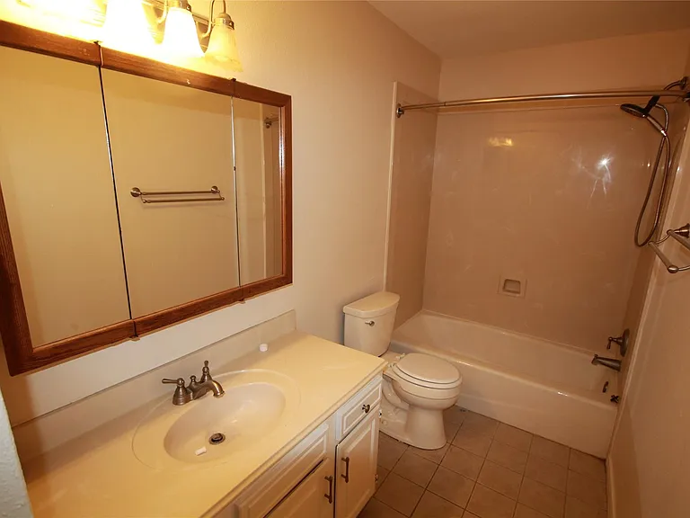 5302 Town Park Blvd — Photo 34
