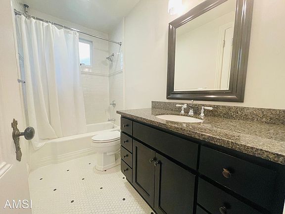 5th image of 1624 Vallejo St APT 4