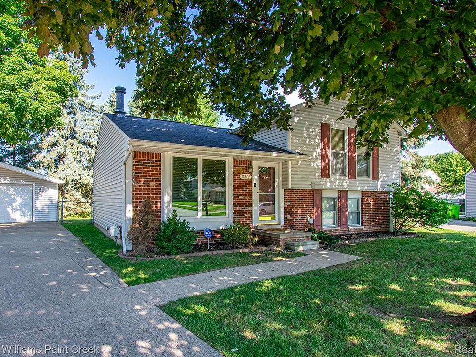 1st image of 15803 Touraine Ct