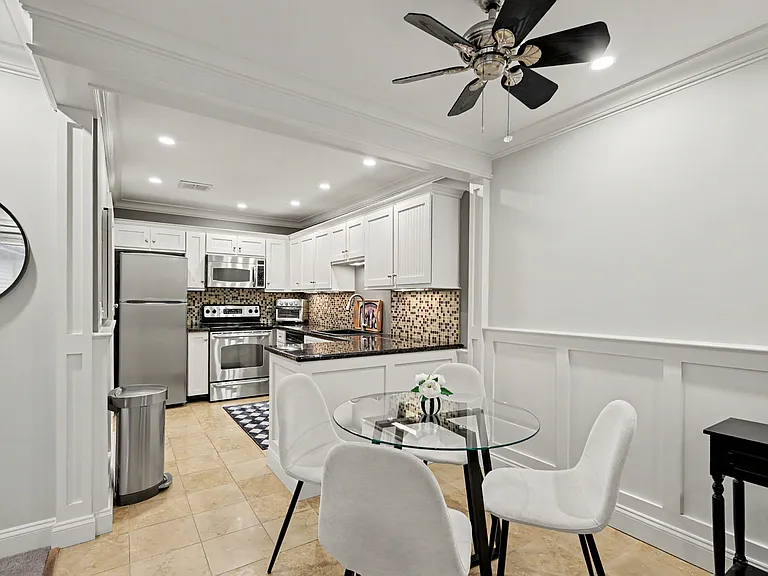 2289 Bedford St #D7 — Photo 5