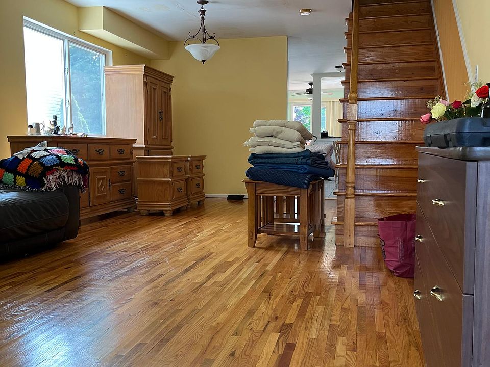1st image of 286 Wilson Ave