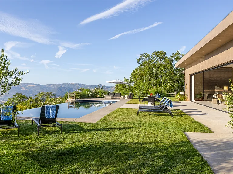 6568 Sonoma Mountain Rd — Photo 108