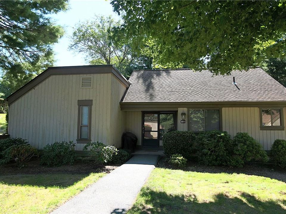 1st image of 205 Heritage Hills #A
