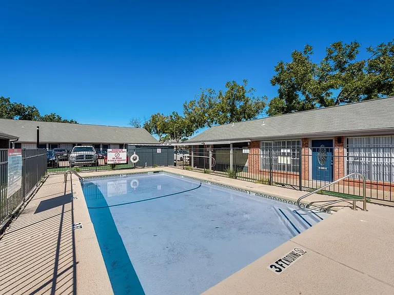1217 Pecan Square Dr #27 — Photo 16
