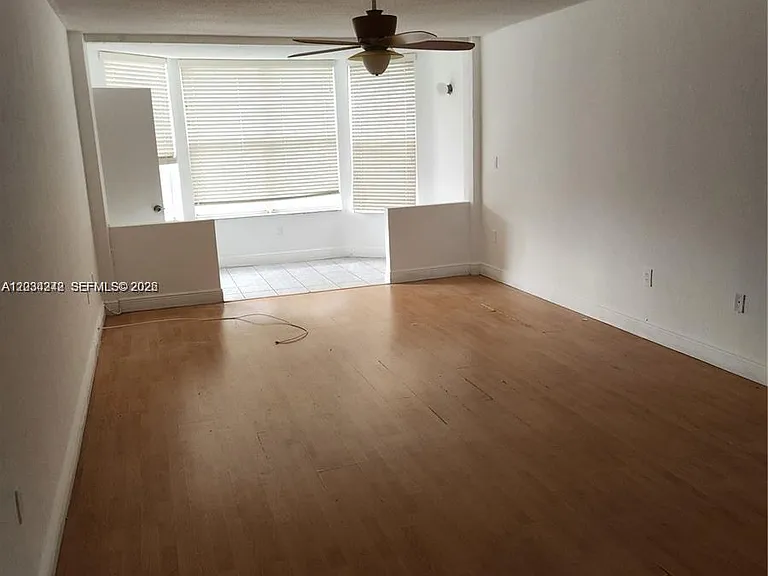 1351 NE 191st St #E415 — Photo 11