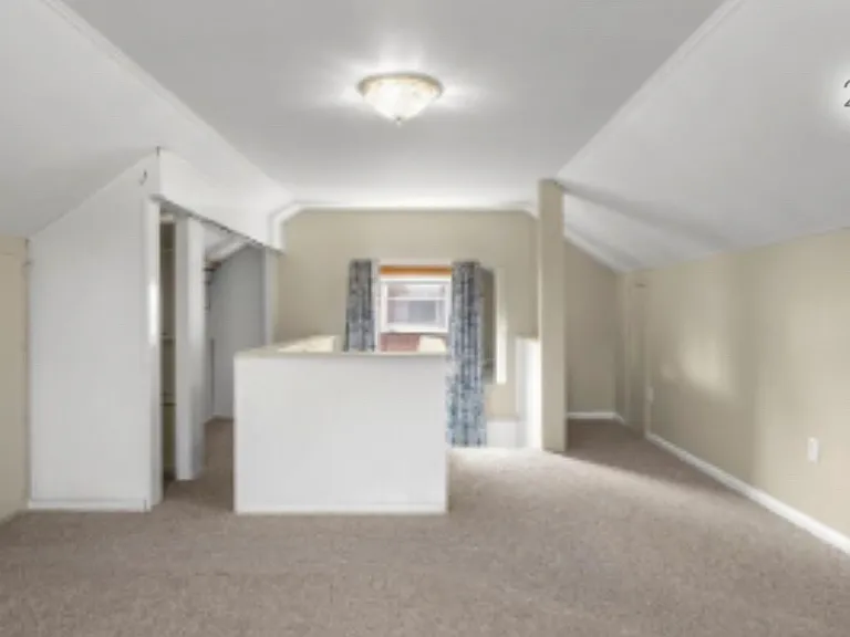 15587 Russell Ave — Photo 20